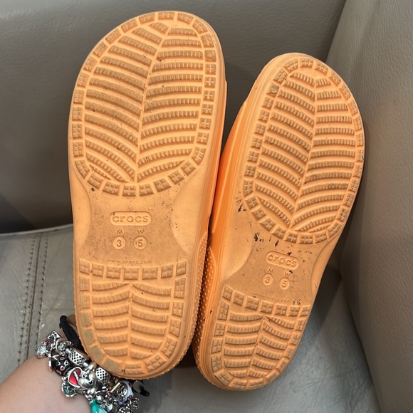 orange croc slides - Picture 2 of 2